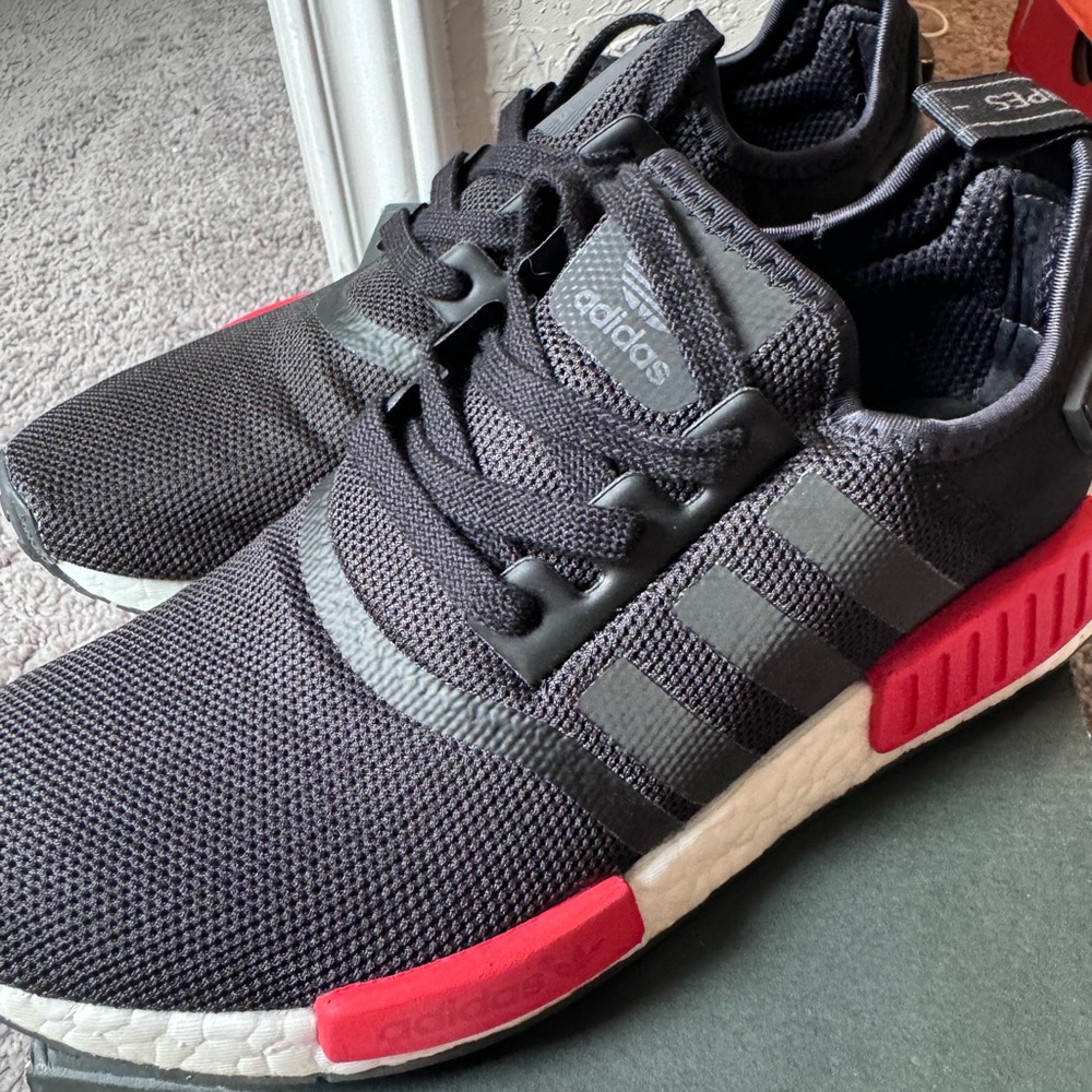 Adidas nmd r1 boost foot locker exclusive sz 8 - Picture 3 of 9
